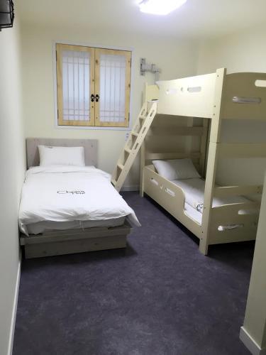 Hostal Myeongdong Cheese Hotel