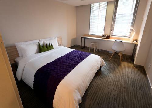 Metro Hotel Myeongdong