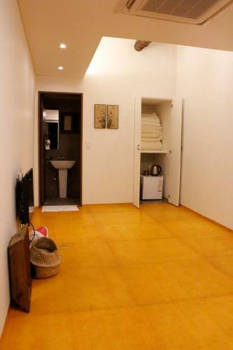 Hostal Sungsim Hanok Guesthouse