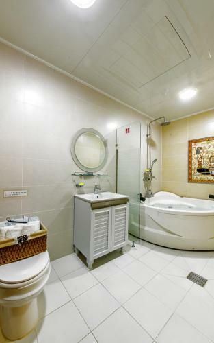 Mk Hotel
