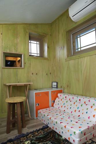 Hostal Basecamp Guesthouse