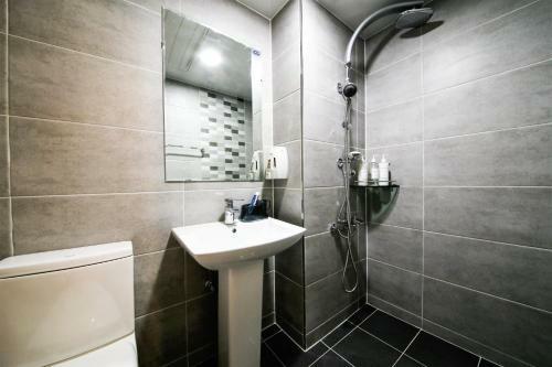 Hostal G House Mini Hotel & Guesthouse