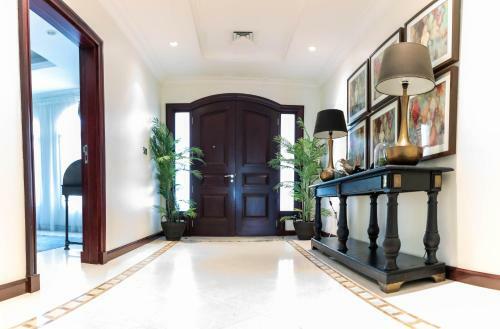 Villa Nasma Luxury Stays - Frond D Palm Jumeirah
