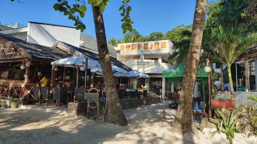 Hotel Surfside Boracay Resort And Spa
