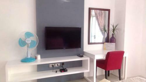 Apartamentos Beach Condos At Mt.pico De Loro Beach