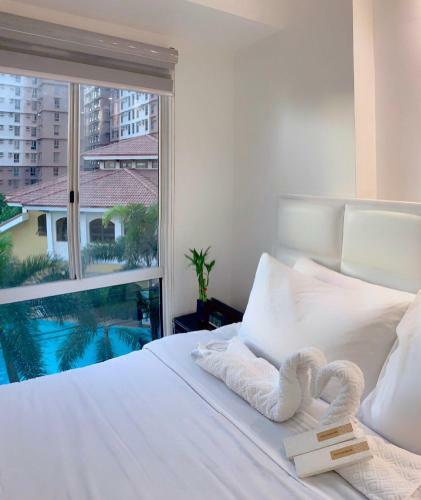 Apartamentos Avida Condo Near Naia