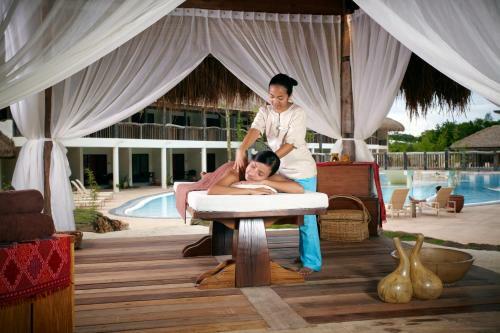 Hotel Bluewater Panglao Resort