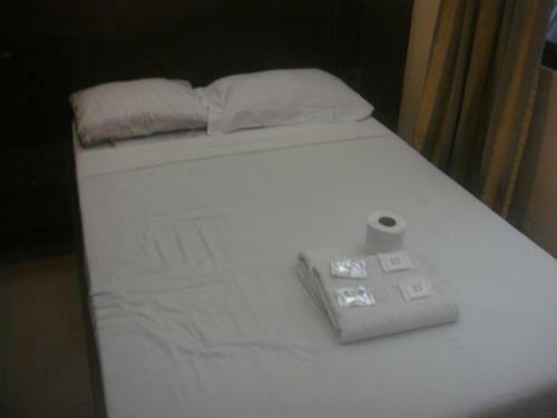 Hidden Pearl Hotel (janus Luxury Suites)