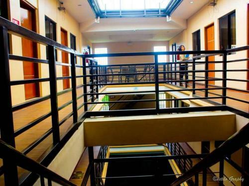 Hidden Pearl Hotel (janus Luxury Suites)