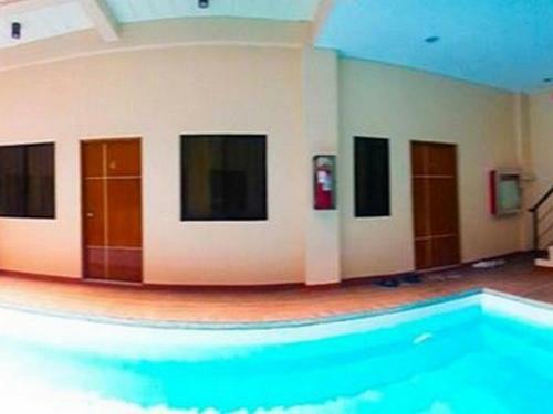 Hidden Pearl Hotel (janus Luxury Suites)
