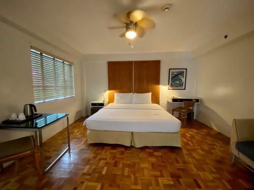 The Clipper Hotel