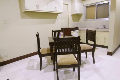 Artina Suites Hotel