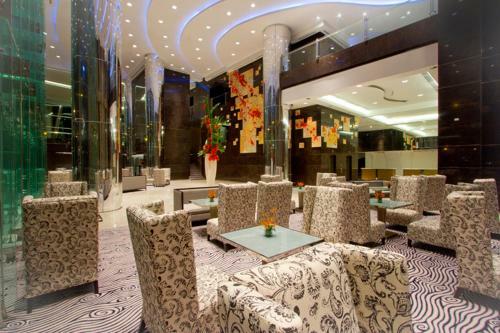 Acacia Hotel Manila