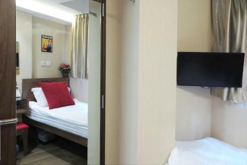 Shanghai Red Hotel