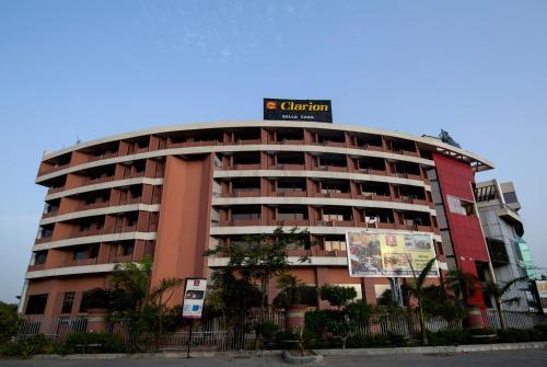 Hotel Clarion Bella Casa At Airport