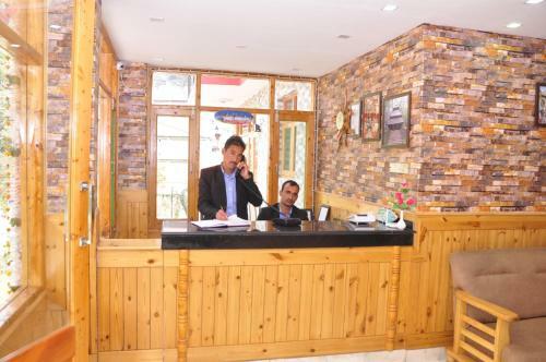 Hotel King's Land