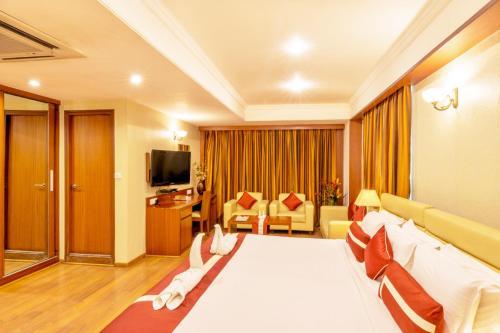 Hotel Octave Suites - Residency Rd