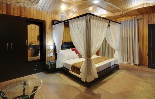 Hotel Ojaswi Himalayan Resort