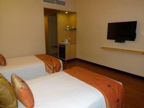 Hotel Green Park Hyderabad
