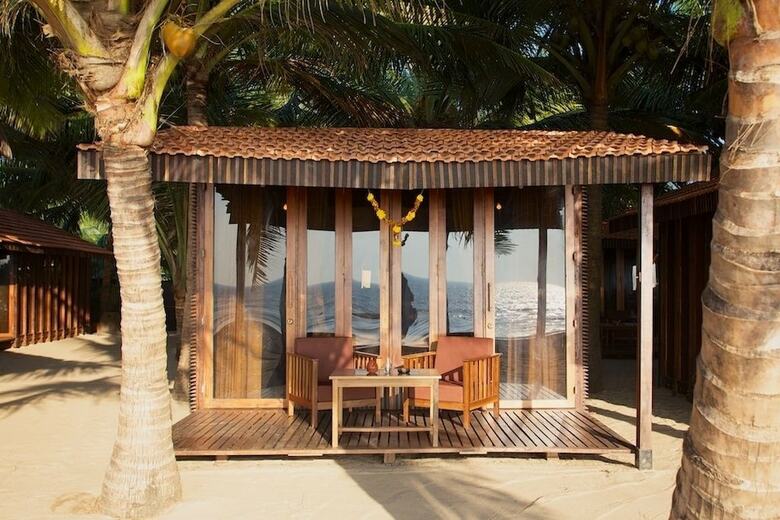 Hotel Dunhill Beach Resort