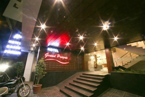 Hotel Grand Pragati