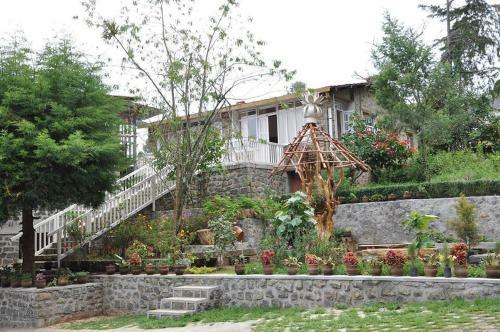 Hotel Lilly's Valley Resort