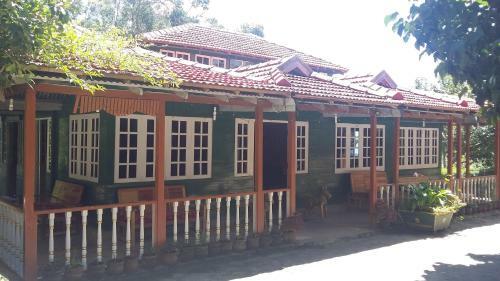Hotel Lilly's Valley Resort