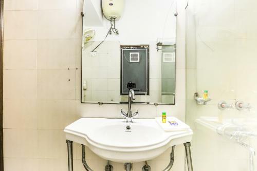 Hotel Treebo Conclave Riviera Greater Kailash