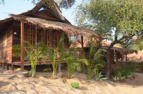 Hostal Little India Beach Cottages