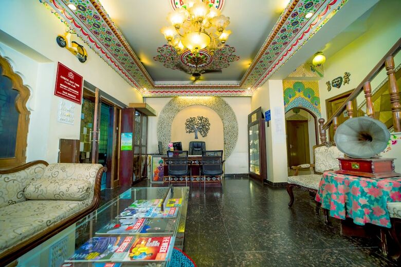 Hostal Sunder Palace Guest House