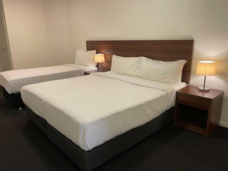 Hotel Quest World Square