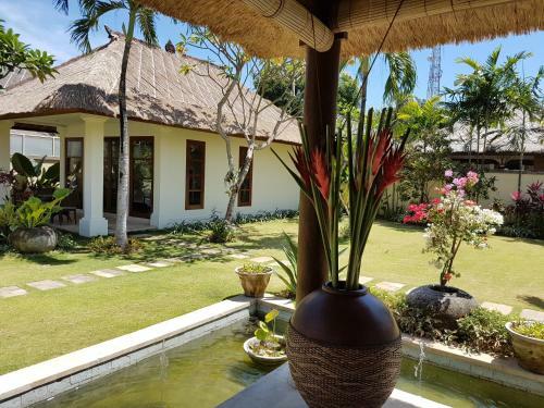 Hostal Lily Luxury Suites
