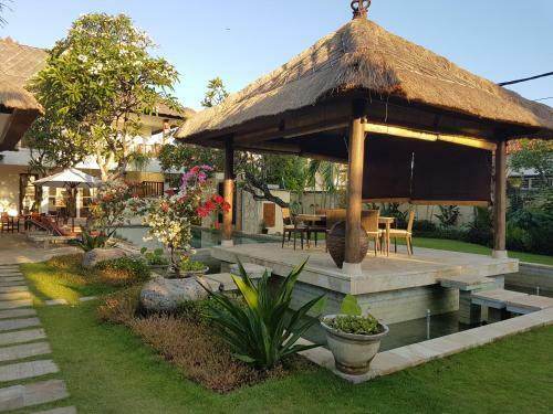 Hostal Lily Luxury Suites