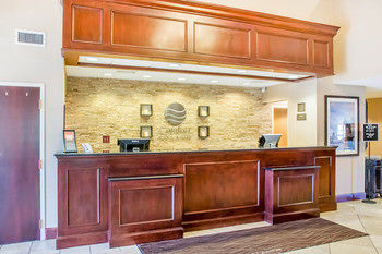 Hotel Comfort Inn & Suites
