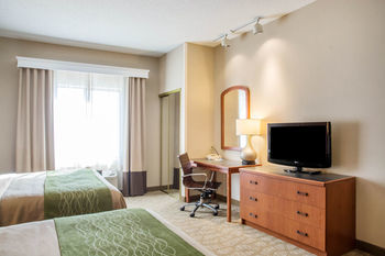 Hotel Comfort Inn & Suites