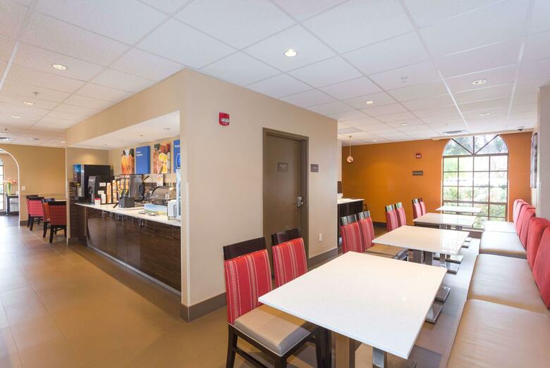 Hotel Comfort Inn
