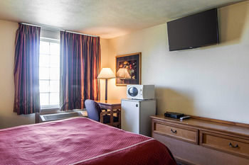 Hotel Quality Inn & Suites