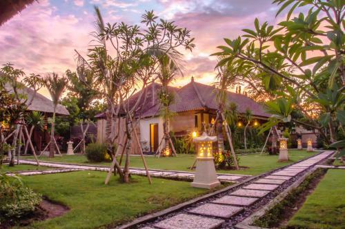Koji Garden Huts - Chse Certified