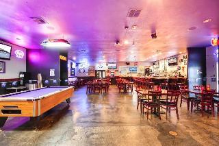 Hotel Rodeway Inn & Suites