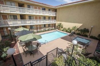 Hotel Comfort Inn
