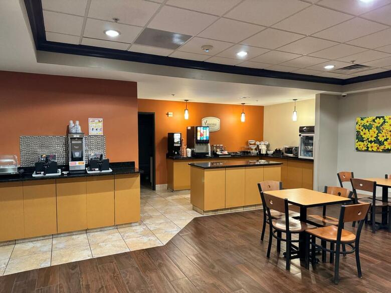 Hotel Sleep Inn & Suites