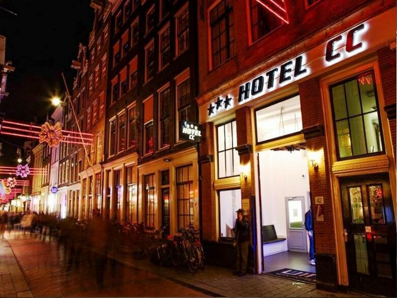 Hotel Cc