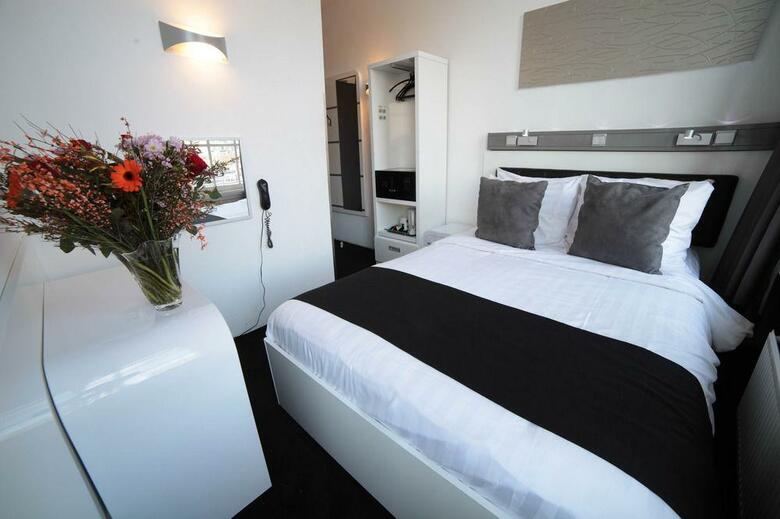 Hotel Cc