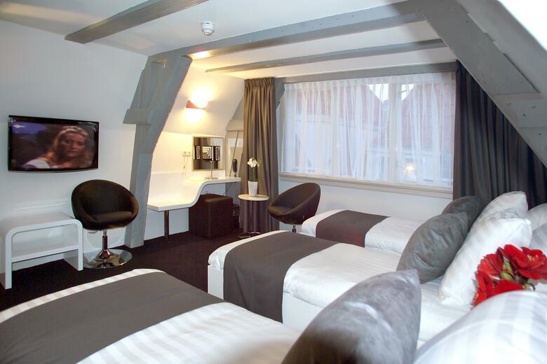 Hotel Cc