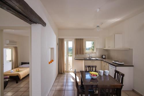 Hotel Ourania Apartments