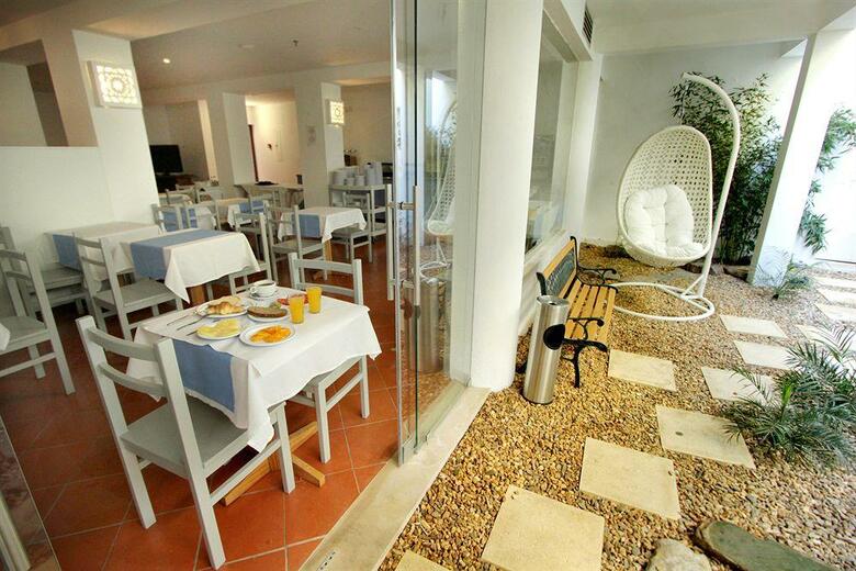 Hotel Carvi Beach