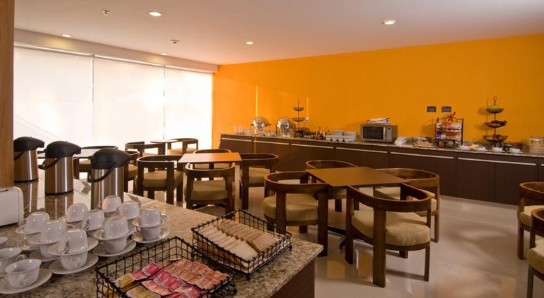 Hotel Staybridge Suites Guadalajara Expo