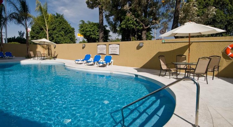 Hotel Staybridge Suites Guadalajara Expo