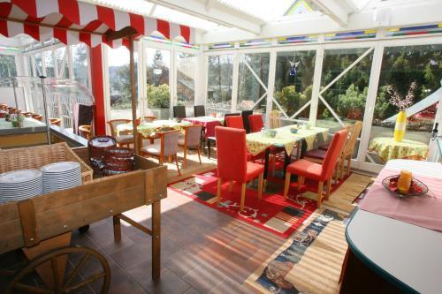 Hostal Hotel & Kurpension Weiss