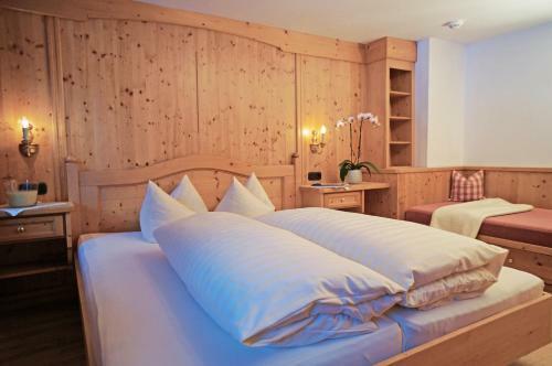 Aparthotel Landhaus St. Joseph (indoor Pool)